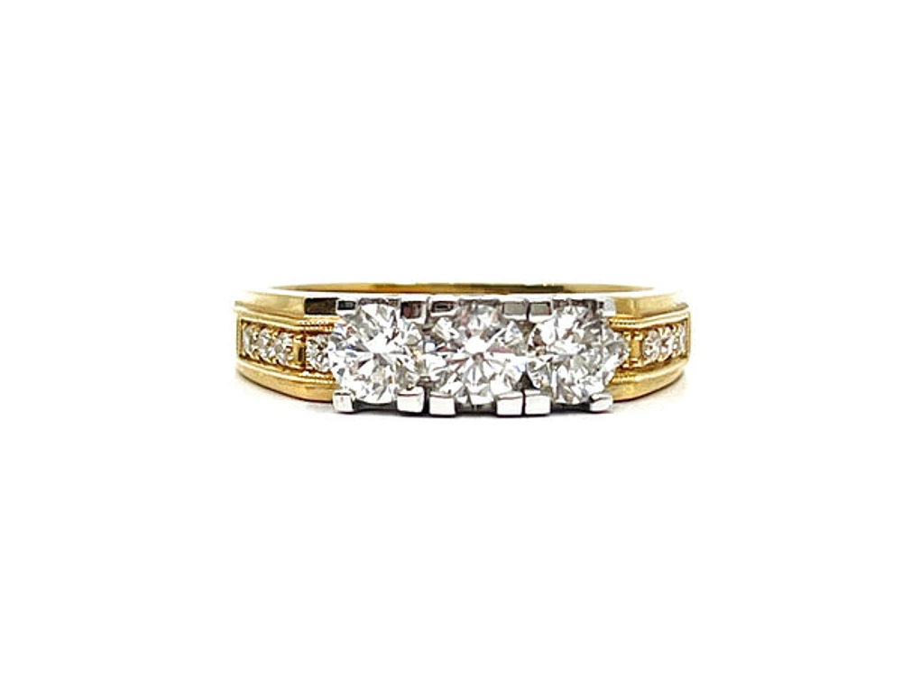 14K Yellow Gold 3 Stones Diamond 0.79cttw ring, size 6