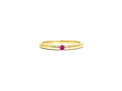 10K Yellow Gold 0.07cttw Genuine Ruby Ring, size 6