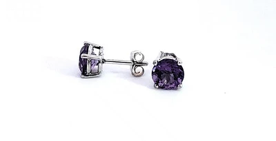 14K White Gold Amethyst Stud Earring