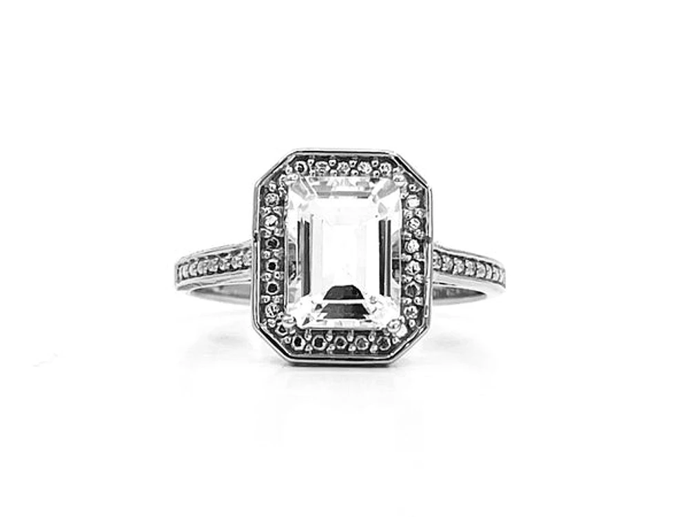 10K White Gold 2.0cttw Genuine White Topaz Ring, size 6.75
