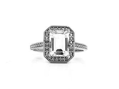 10K White Gold  2.0cttw Genuine White Topaz Ring, size 6.75