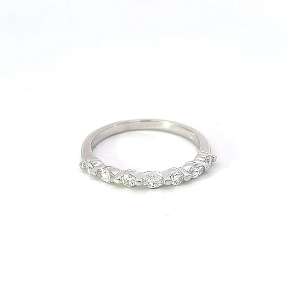 14K White Gold 0.40cttw Diamond Ring - size 6.5