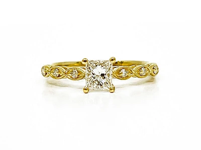 14K Yellow Gold 0.50cttw Diamond Engagement Ring, size 6.5