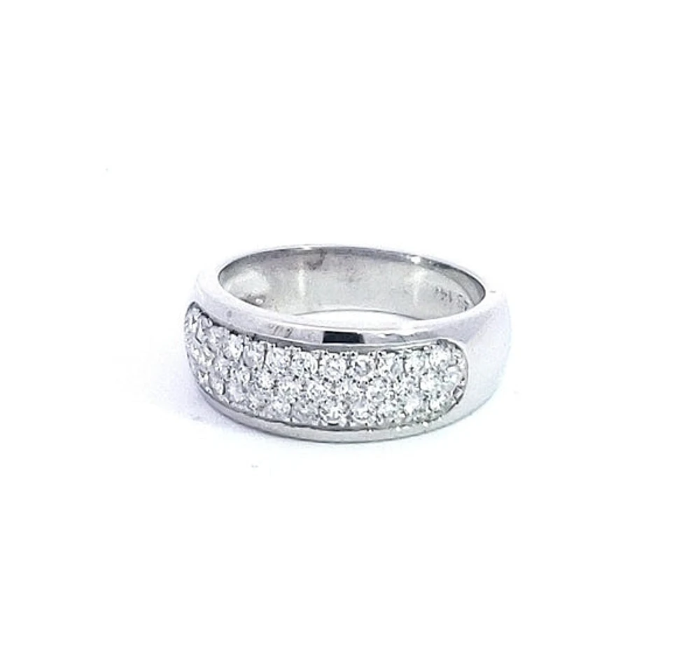 14K White Gold 0.65cttw Diamond Pave Set Ring, Size 6.5