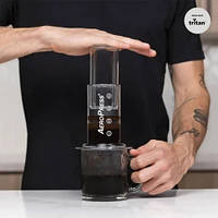 AeroPress Coffee Maker - Clear | Electronic Express