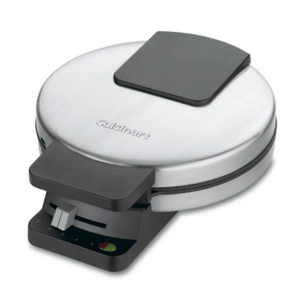 Cuisinart Round Classic Waffle Maker | Electronic Express