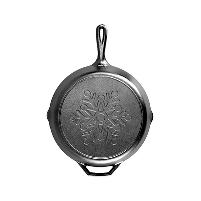 Lodge 12 inch Seasoned Cast Iron Snowflake Skillet | Electronic Express