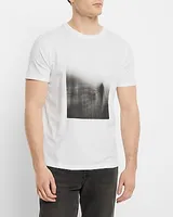 Blurred Scene Graphic T-Shirt White Men's XS