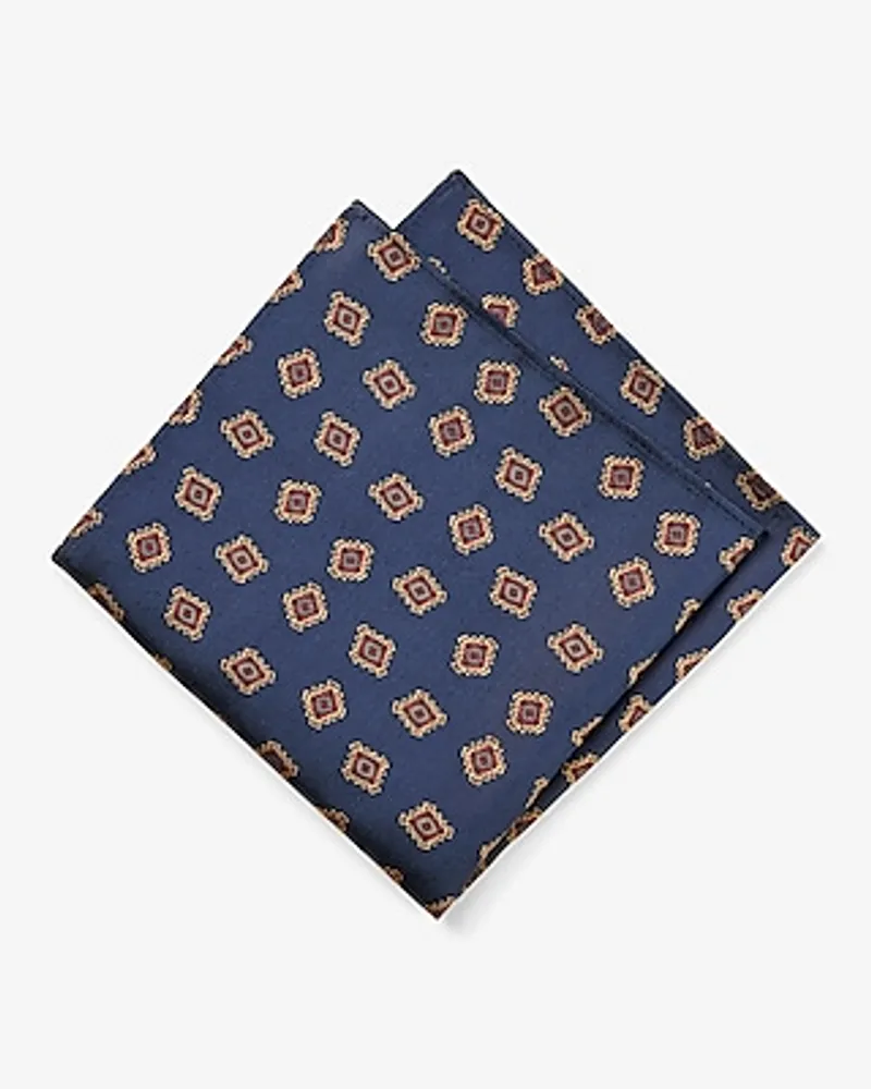 Medallion Pocket Square