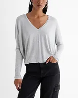 Relaxed V-Neck Long Sleeve London Tee Women