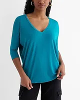 Relaxed V-Neck Three Quarter Sleeve London Tee Women's