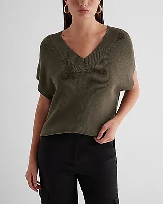 Ribbed V-Neck Short Sleeve Oversized Sweater