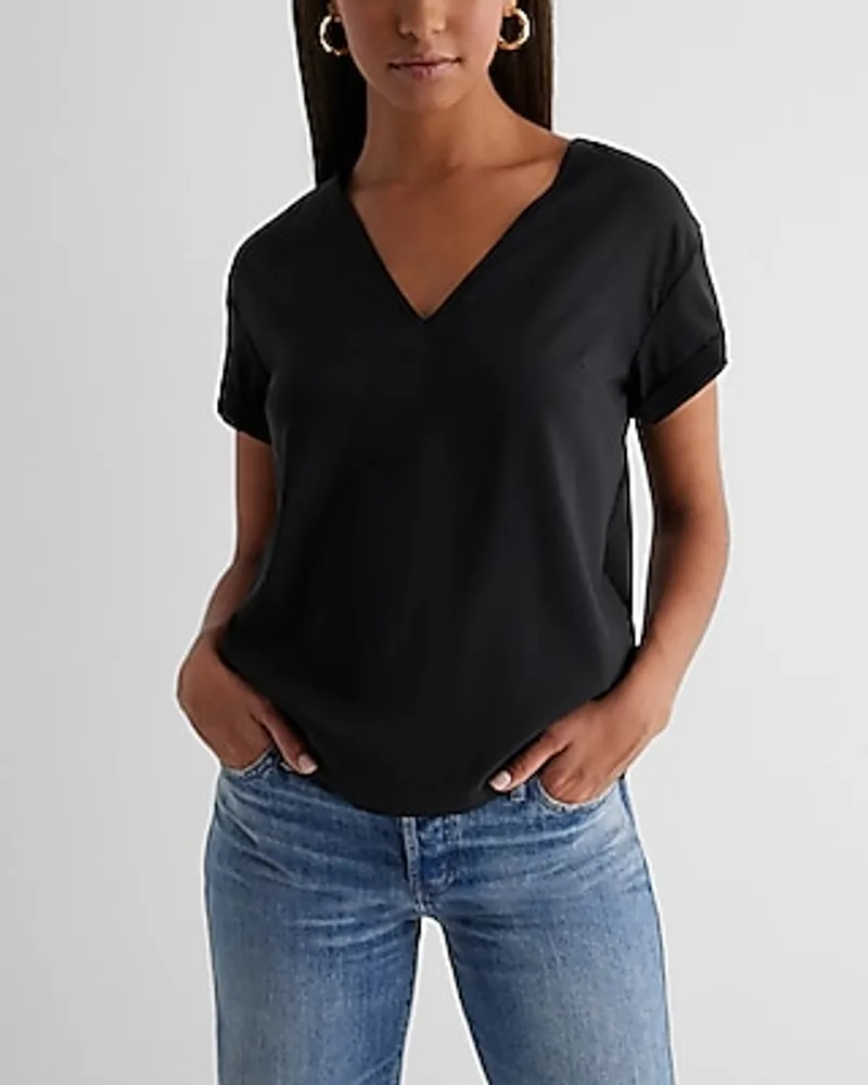 Satin V-Neck Short Cuff Sleeve Gramercy Tee Black Women's S