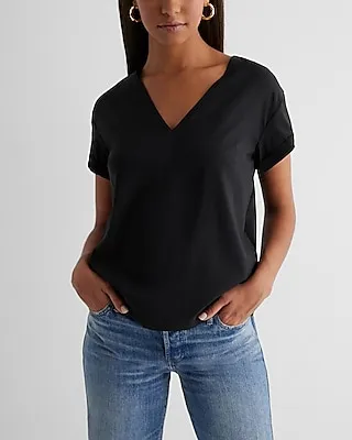 Satin V-Neck Short Cuff Sleeve Gramercy Tee Black Women's S