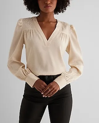 Jacquard V-Neck Cuff Sleeve Top Neutral Women's XS