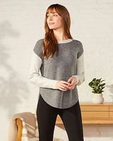 Upwest Curved Hem Crewneck Sweater Gray Women's S