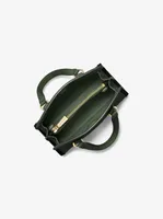 Très petit sac messager Chantal en cuir gaufré à motif crocodile