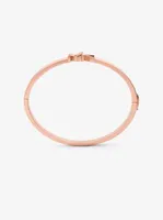 Bracelet en laiton à placage en or rose 14K à logo et à pavé