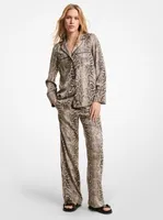 Chemise de pyjama en crêpe froissé à imprimé serpent et à ornements