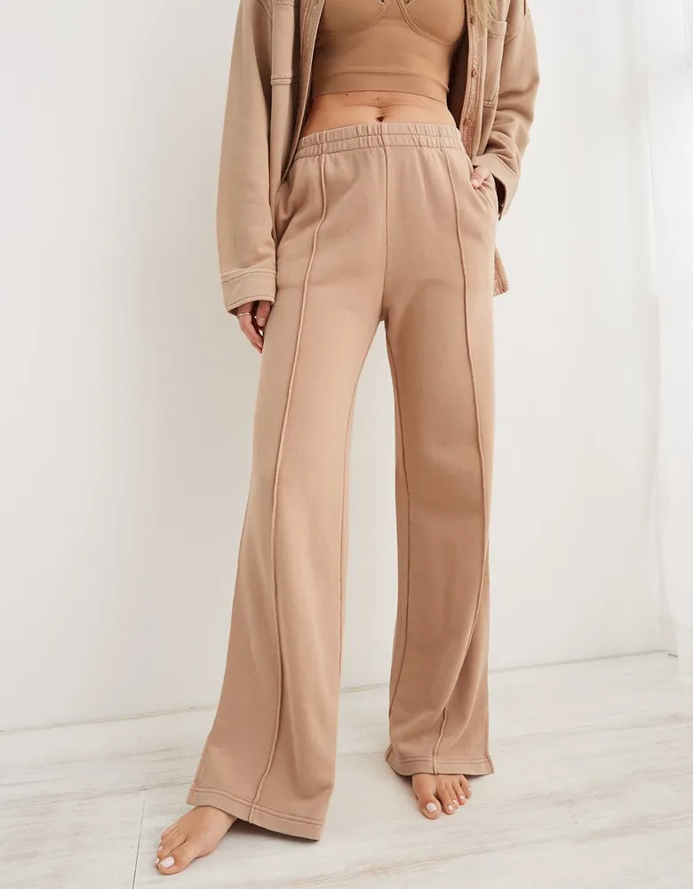 Bershka wide leg slouchy dad tailored trousers in camel-Neutral | £16.00 |  Grazia