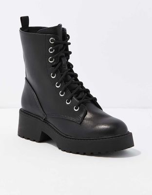 AE Chunky Lace-Up Boot