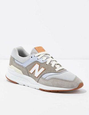 New Balance Women's 997H Sneaker