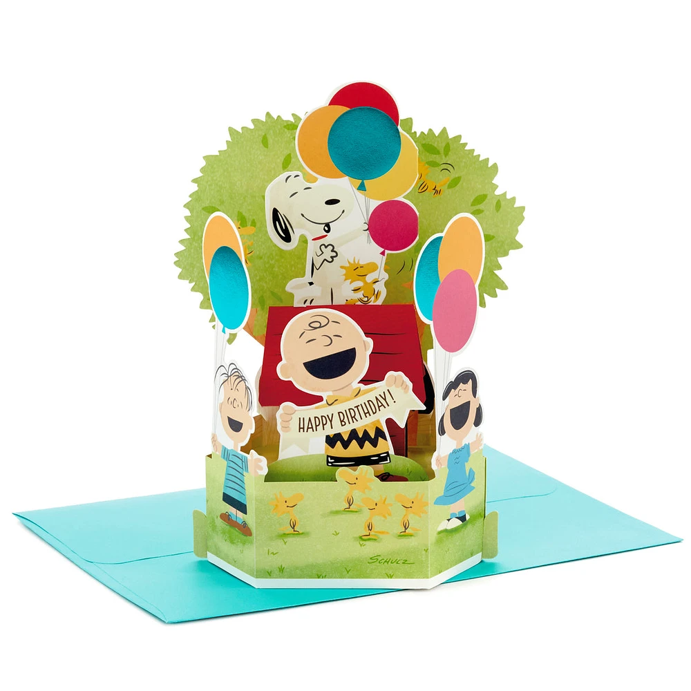 Paper Wonder Peanuts Pop Up Birthday Card (Snoopy, Charlie Brown, Day