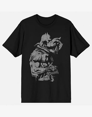 Batman and Catwoman Kissing T Shirt