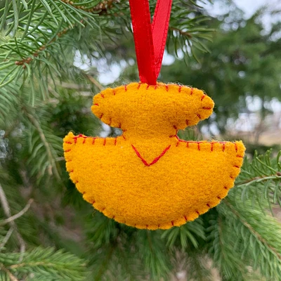 Inuit Ulu Felt Ornament