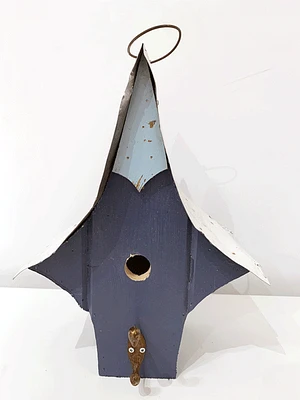Country Cottage Birdhouse