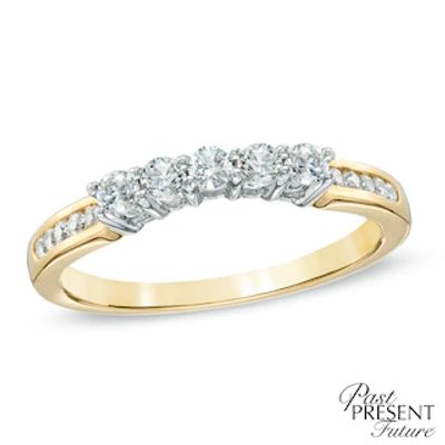 0.33 CT. T.W. Diamond Wedding Band in 14K Gold|Peoples Jewellers