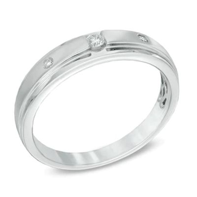 Men's 0.10 CT. T.W. Three Stone Diamond Ring in 10K White Gold|Peoples Jewellers