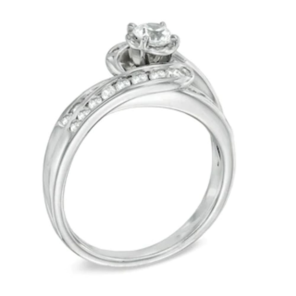 0.75 CT. T.W. Diamond Spiral Engagement Ring in 10K White Gold|Peoples Jewellers