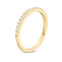 0.30 CT. T.W. Diamond Wedding Band in 10K Gold|Peoples Jewellers
