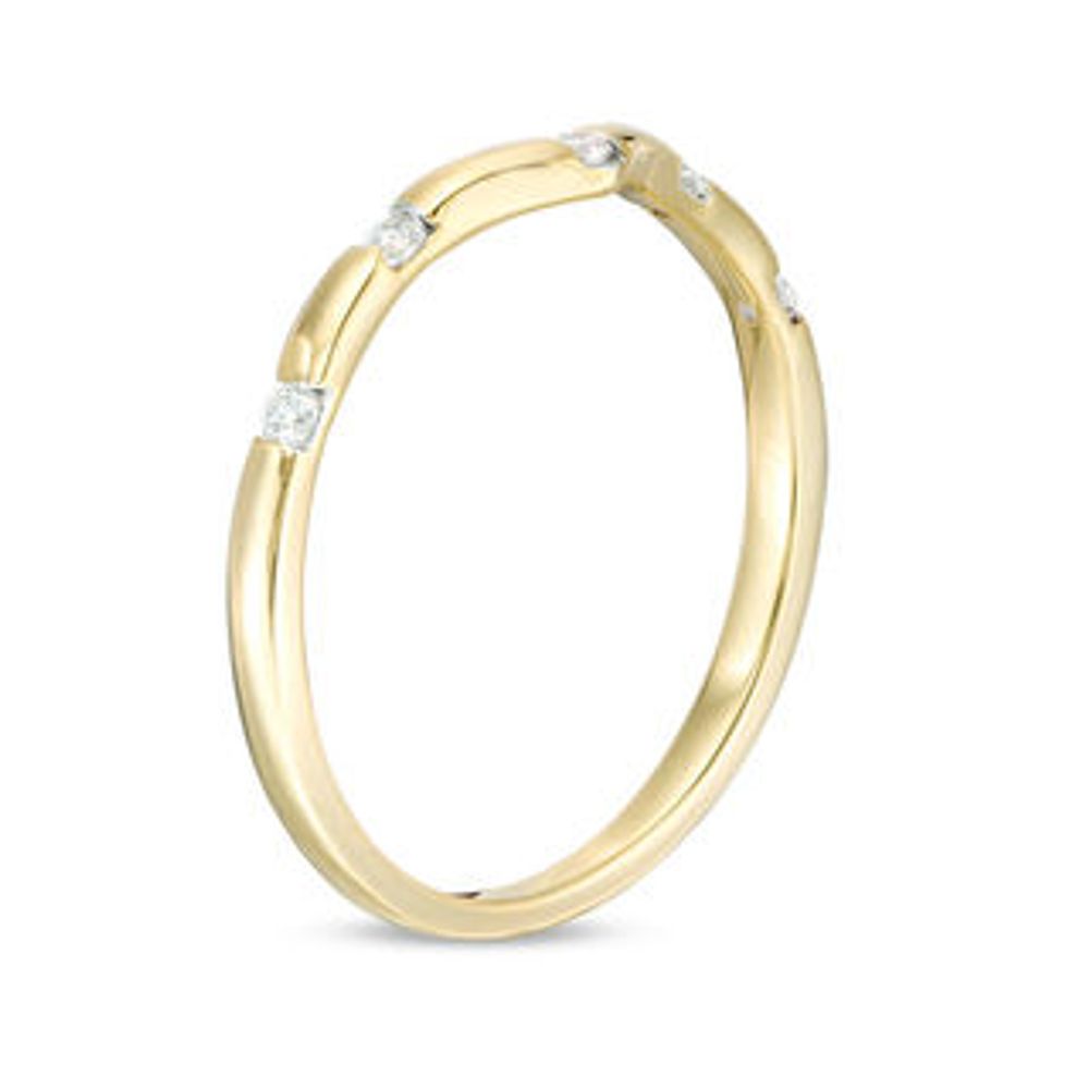 0.065 CT. T.W. Diamond Five Stone Station Chevron Stackable Band in 10K Gold|Peoples Jewellers