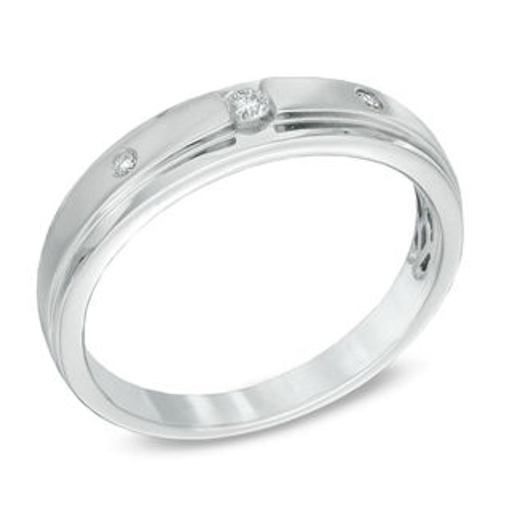 Previously Owned - Men's 0.10 CT. T.W. Three Stone Diamond Ring in 10K White Gold|Peoples Jewellers