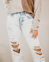 Kan Can Addison Distressed Boyfriend Fit Jeans