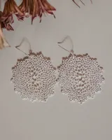 Metal Flower Detailed Earring