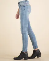 Judy Blue Light Wash Distressed Skinny Jean