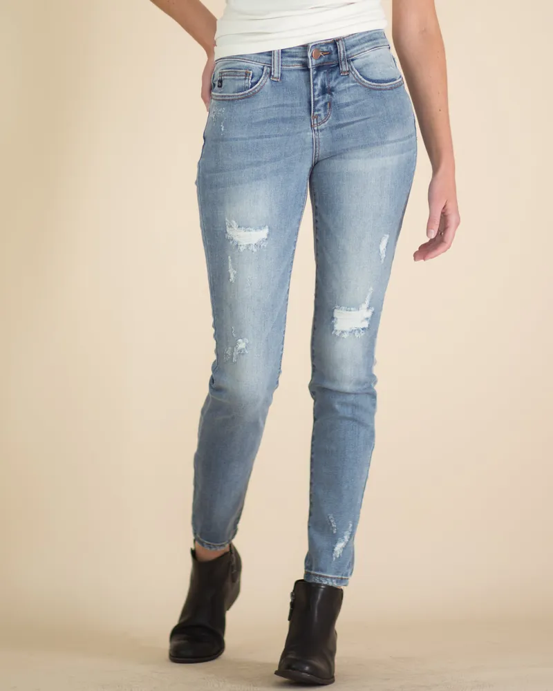 Judy Blue Light Wash Distressed Skinny Jean