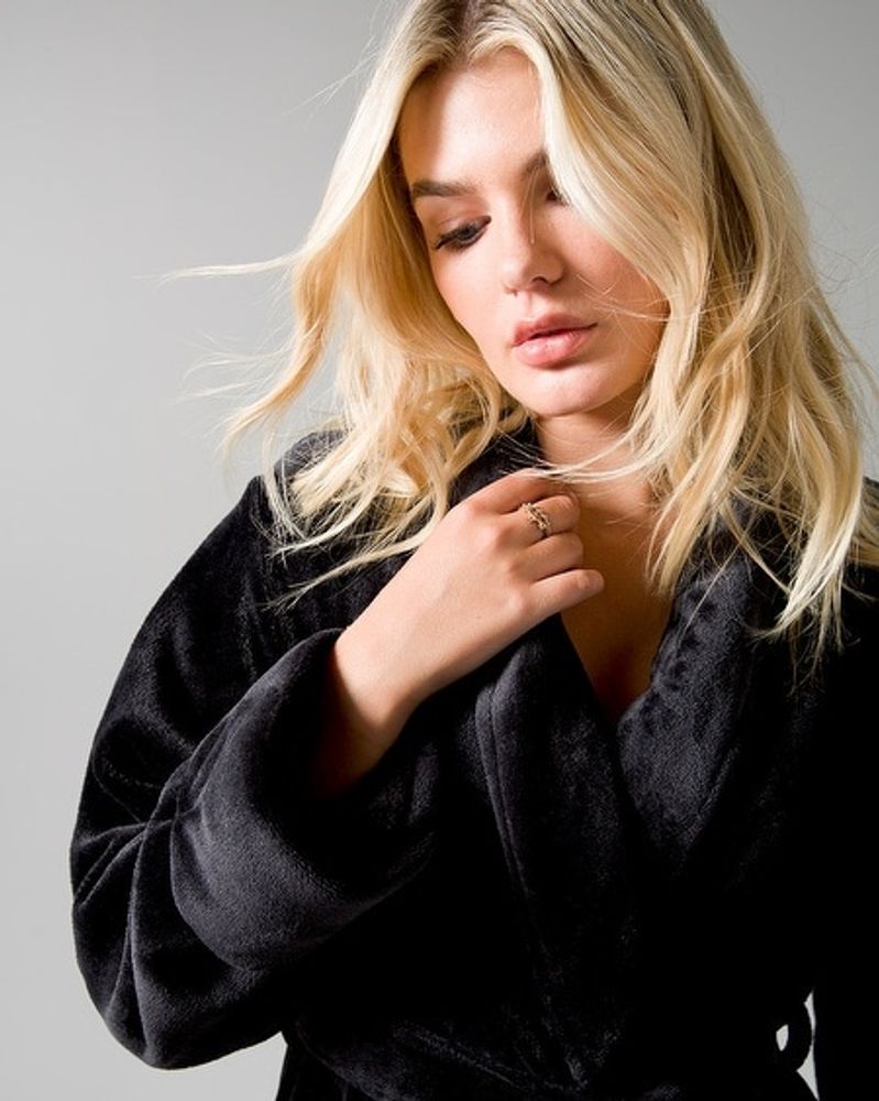 Soma Embraceable Plush Long Robe, Black, size L/XL