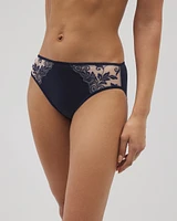Vanishing Edge Hipster Panty with Sensuous Lace