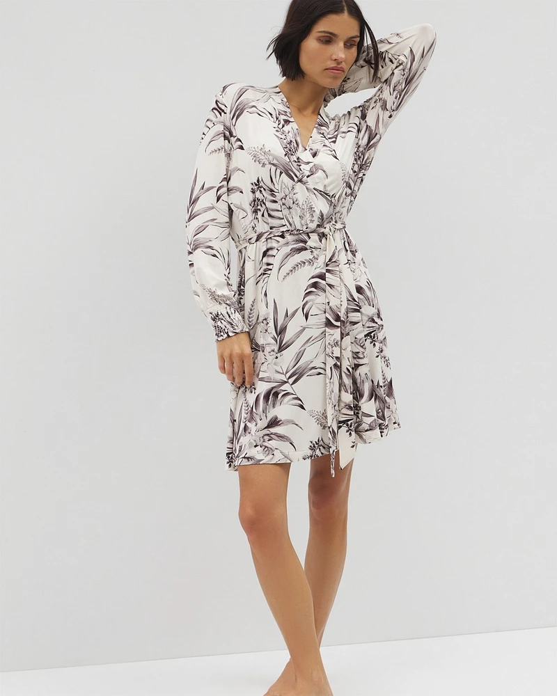Cool Nights Long-Sleeve Short Robe