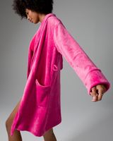 Soma Embraceable Plush Short Robe, 0, Pink, size S/M, Christmas Pajamas by Soma, Gifts For Women