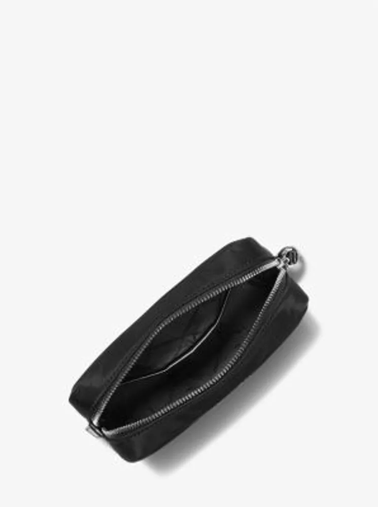 Travel pouch on sale michael kors