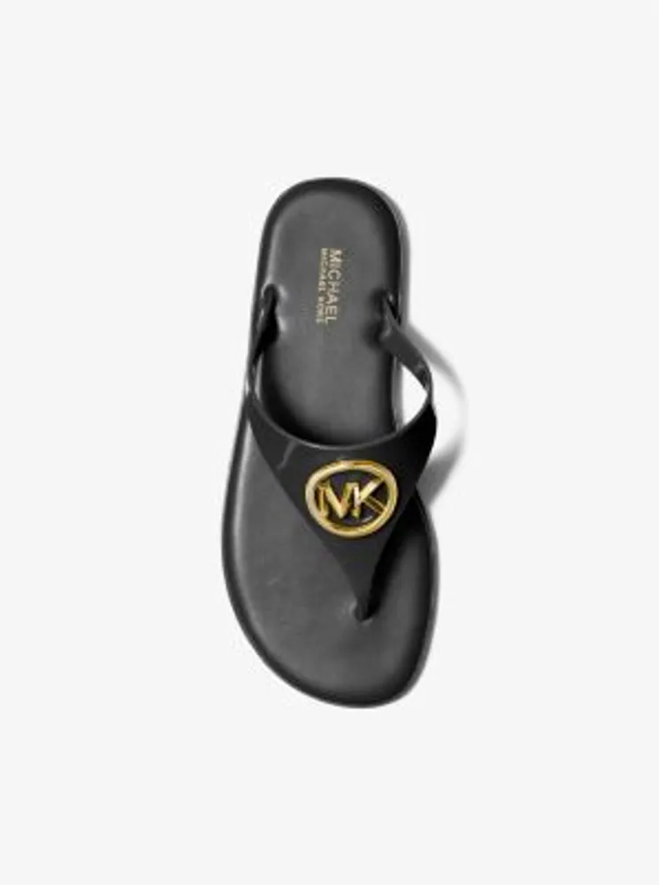 Michael kors jet set clearance jelly flip flops black