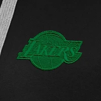 Antigua Los Angeles Lakers St Patrick's Day Victory Pullover Hoodie