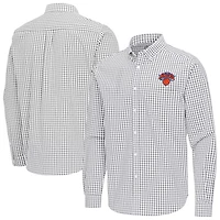 Antigua New York Knicks Ellis Woven Tri-Blend Button-Down Shirt
