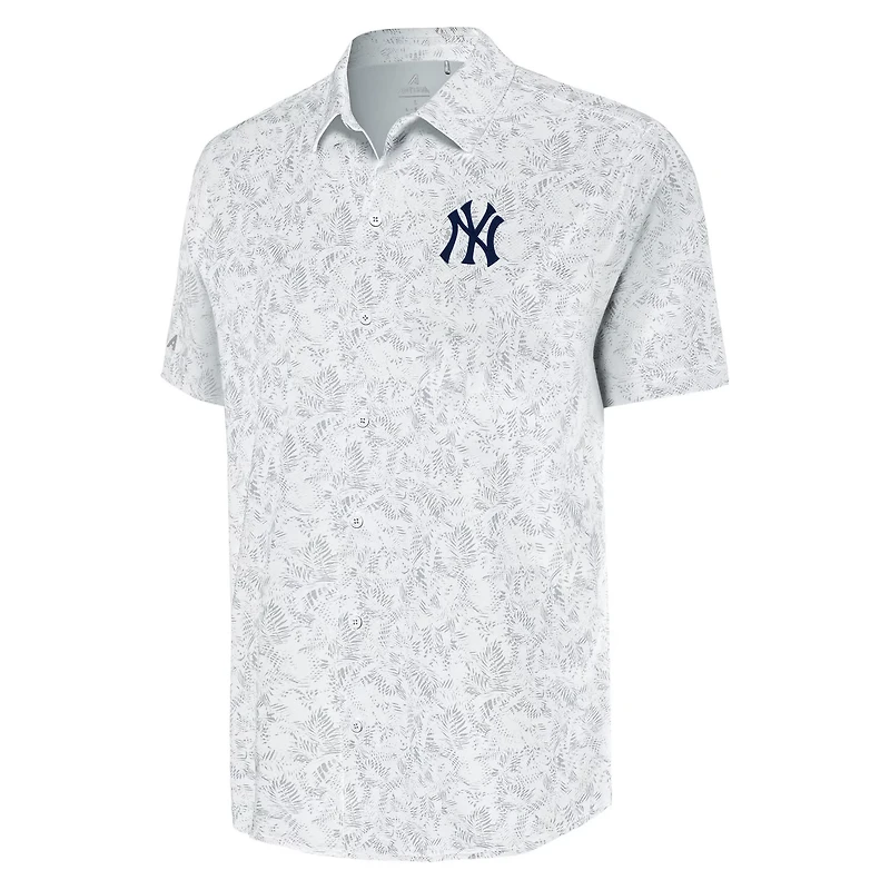 Antigua New York Yankees Lush Button-Up Shirt