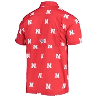 Columbia Nebraska Huskers Super Slack Tide Omni-Shade Button-Up Shirt